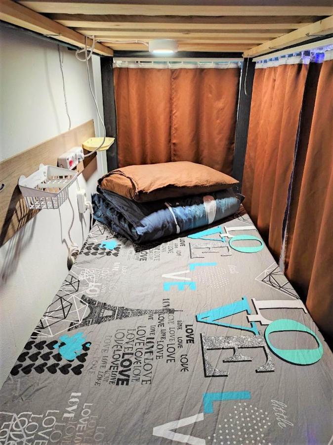 Bern Hostel 키시나우 외부 사진